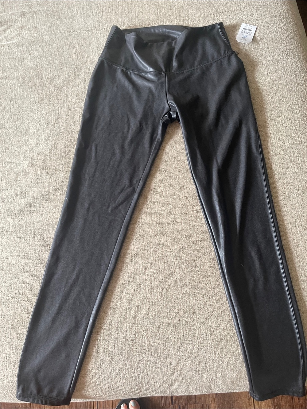 Women’s Black Faux Leather-Look Leggings